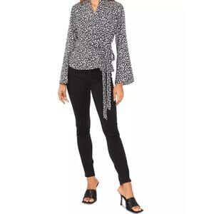 Vince Camuto Womens Wrap Elastic Waist Top Black/White Size Large NWT $89